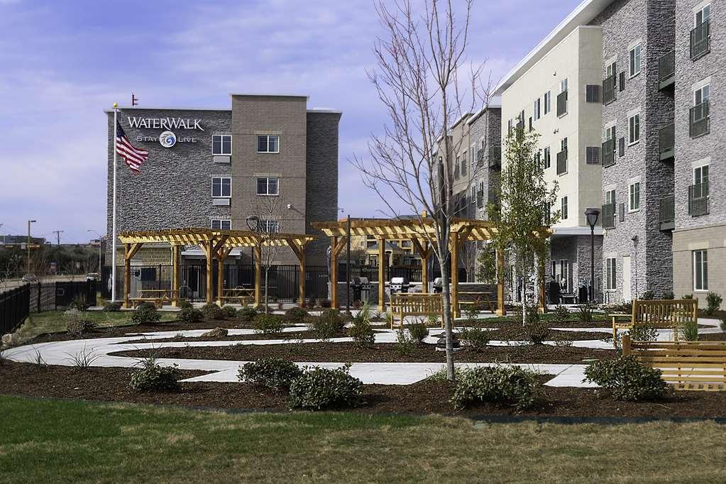 Parks Residential-Richardson Apartment Exterior photo